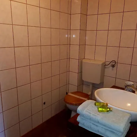 Nada Fužine