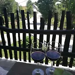 Apartament Nada *